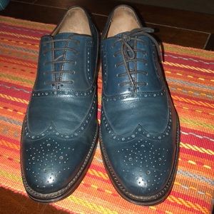 Johnston & Murphy Navy Blue Wingtips Size: 9M